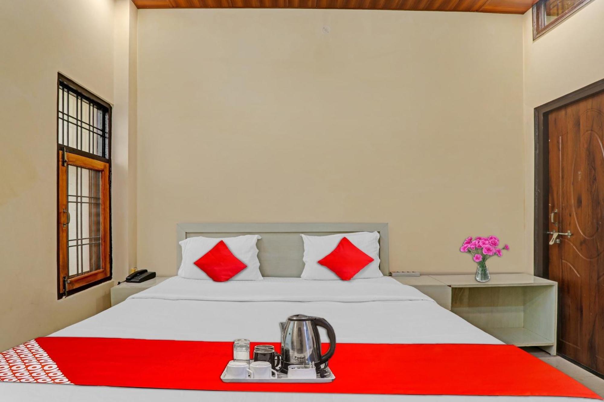 Hotel O Sai Galaxy Hotel & Restaurant กานปูร์ ภายนอก รูปภาพ